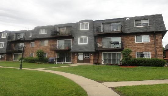9379 Bay Colony Drive Unit 3S, Des Plaines, IL 60016 