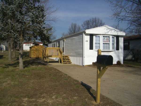 415 Arapaho, Belleville, IL 62220 