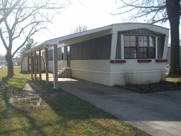 10 Arapaho, Belleville, IL 62220 