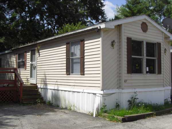 107 Clubhouse, Justice, IL 60458 