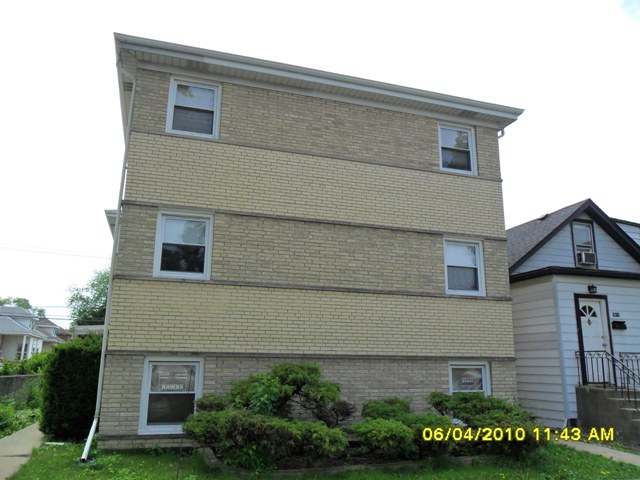 7607 Fullerton Ave,2s, Elmwood Park, IL 60707 