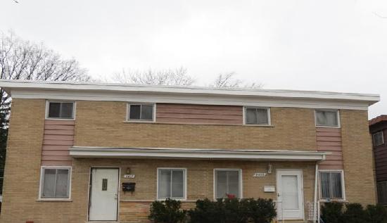 8407 Lotus Avenue, Skokie, IL 60077 