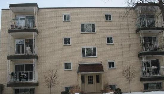 2840 West Hollywood Avenue Unit 1 E, Chicago, IL 60659 