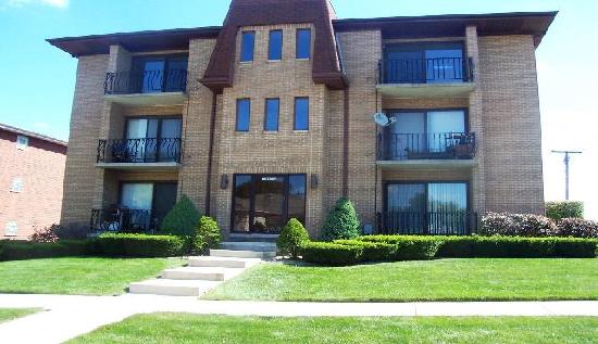 14655 Lamon Avenue Unit 1N, Midlothian, IL 60445 