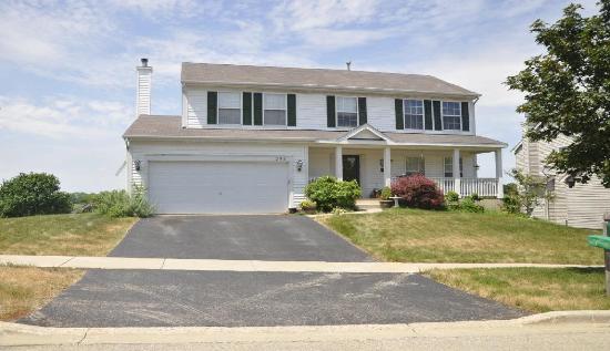 235 East Old Mill Trail, Antioch, IL 60002 