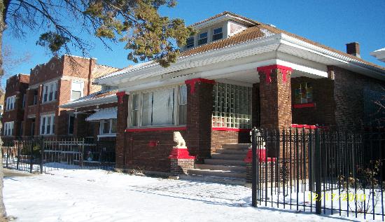 6525 S Mapelwood Ave, Chicago, IL 60629 
