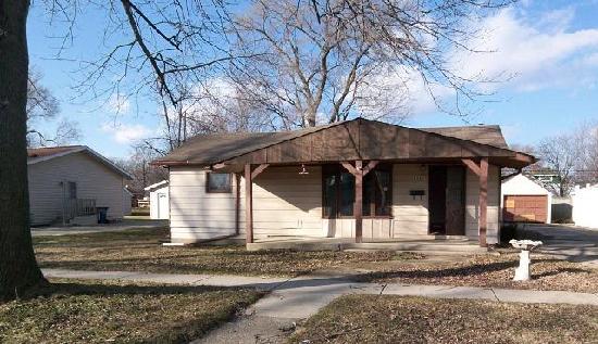 924 East Jackson Street, Morris, IL 60450 