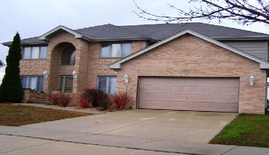 4918 Bay View Dr, Richton Park, IL 60471 