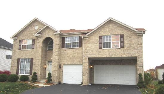 4 Alexander Court, Bolingbrook, IL 60490 