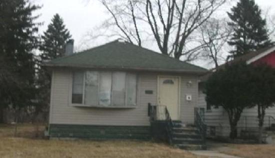 317 East 145th Street, Harvey, IL 60426 