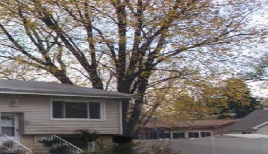 4914 West 155th Street, Oak Forest, IL 60452 