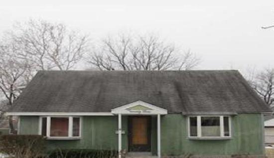 29 East Fullerton, North Lake, IL 60164 