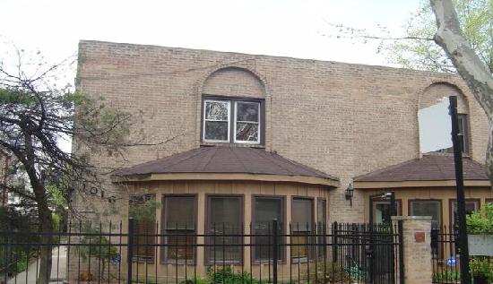 1016 W Wolfram St 1f, Chicago, IL 60657 
