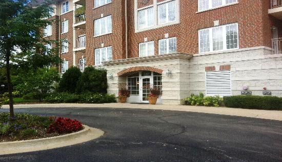 640 Robert York Avenue Unit 105, Deerfield, IL 60015 