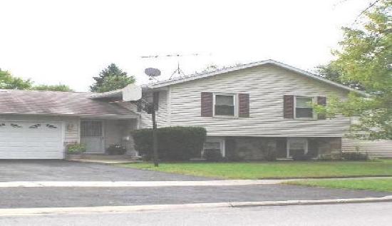 173 Jacobsen Avenue, Glendale Heights, IL 60139 