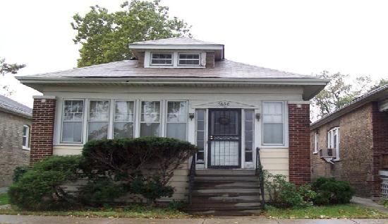 7630 South Lafayette, Chicago, IL 60620 