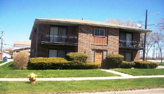 2790 East State Street, Burnham, IL 60633 