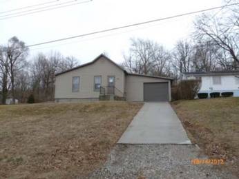 112 N Bluff St, Chandlerville, IL 62627 