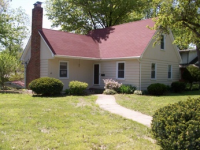 4 Woodfield Dr, Belleville, IL 62226 