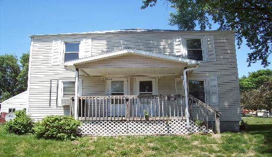 802 2nd Street, Lincoln, IL 62656 