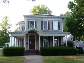 920 Grove Street, Jacksonville, IL 62650 