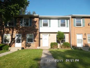 166 S Hillcrest Ave, Kankakee, IL 60901 