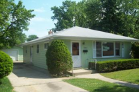 1716 Lloyd Avenue, Waukegan, IL 60085 