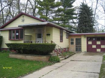 521 Kirkwood Ave, Winthrop Harbor, IL 60096 