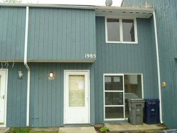 1985 Stanford Ct, Elgin, IL 60123 