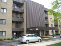 1133 South Finley R #201, Lombard, IL 60148 
