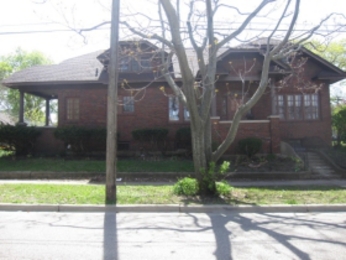 305 Fulton St, Elgin, IL 60120 