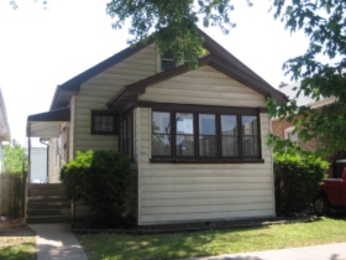4901 W Cornelia Ave, Chicago, IL 60641 