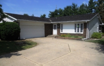 445 Armor Rd, Springfield, IL 62704 