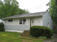 2745 Pawnee Rd, Waukegan, IL 60087 