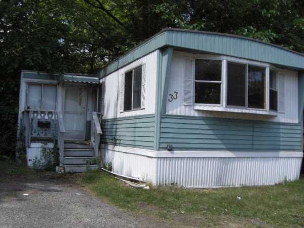 33 Elm, Justice, IL 60458 