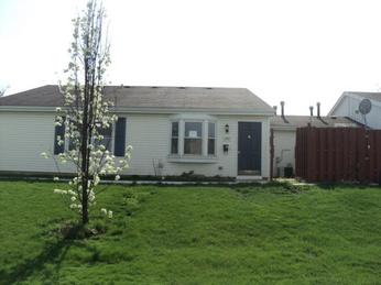 1888 Stockton Dr, Hoffman Estates, IL 60169 