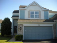 748 Silk Oak Ln, Crystal Lake, IL 60014 