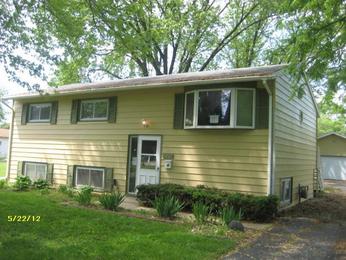 1715 Walnut Drive, Woodstock, IL 60098 