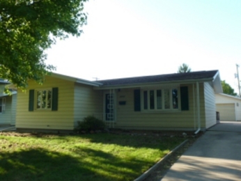 2257 E Black Ave, Springfield, IL 62702 