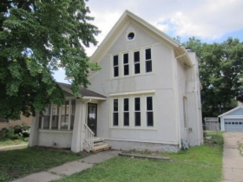 1138 N Main St, Rockford, IL 61103 