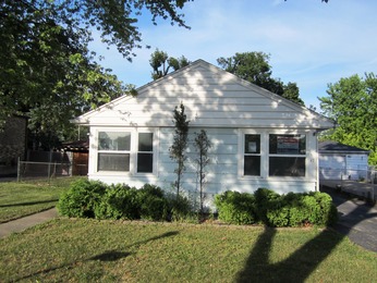 47 N 6th Ave, Des Plaines, IL 60016 