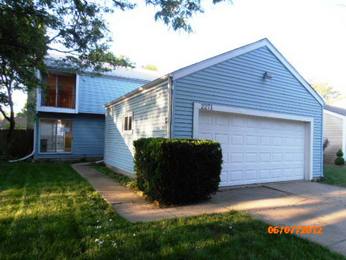 2271 Greenleaf Ct, Aurora, IL 60506 