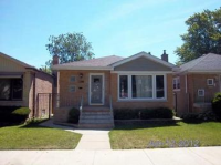 9027 S Phillips Ave, Chicago, IL 60617 