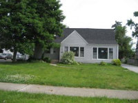 328 Village Dr, Northlake, IL 60164 