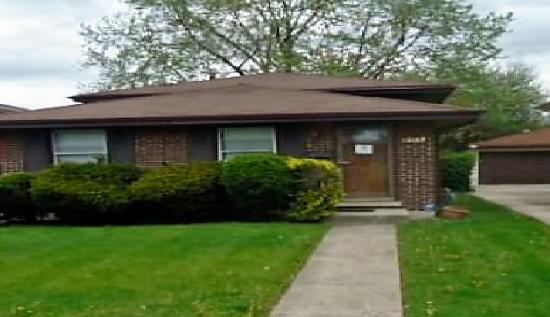 18109 Soleri Dr, Country Club Hills, IL 60478 