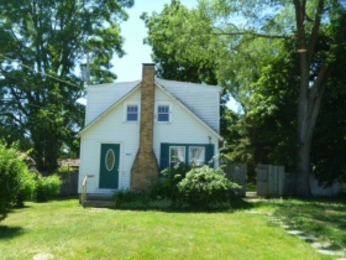 7605 Beach Rd, Wonder Lake, IL 60097 
