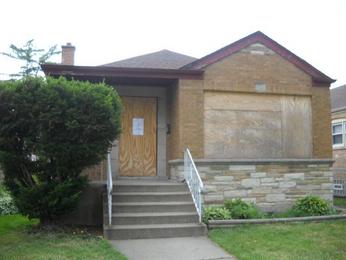 8945 S Merrill Ave, Chicago, IL 60617 