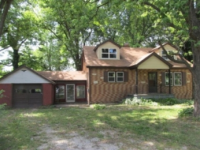 7610 Montclaire Ave, Brighton, IL 62012 
