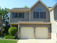 410 River Bluff Dr, Carpentersville, IL 60110 