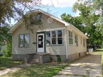 719 E Maywood Ave, Peoria, IL 61603 